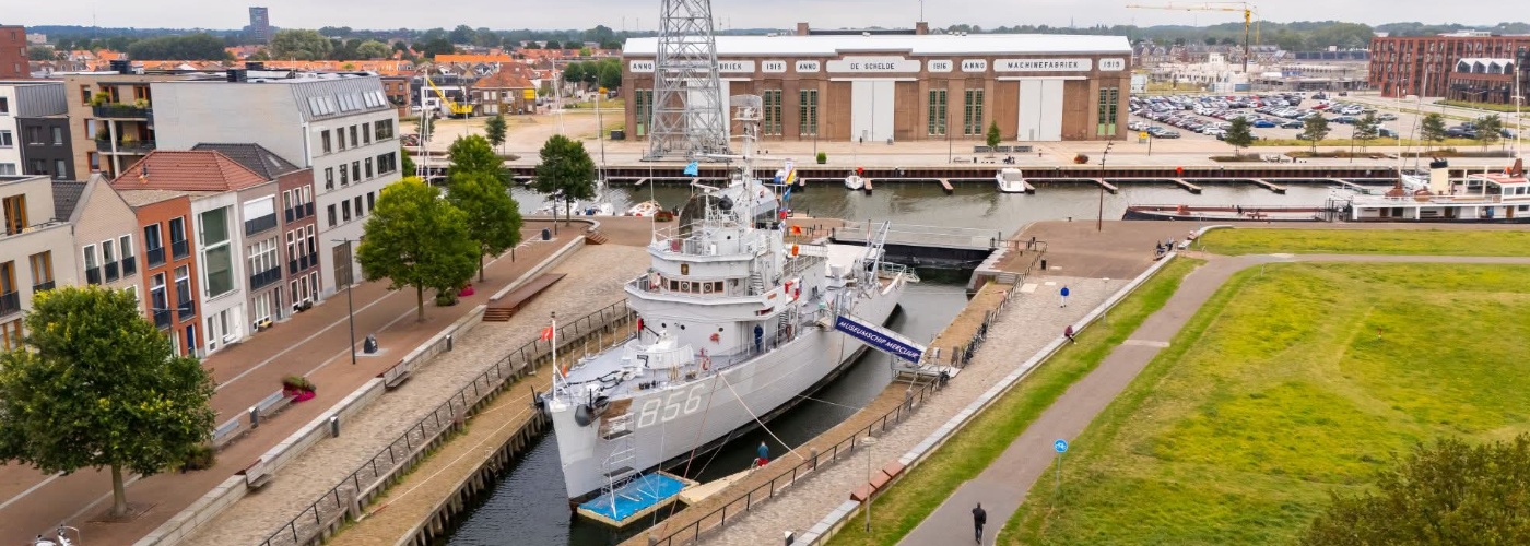 ONTDEK EEN SCHIP VOL VERHALEN...